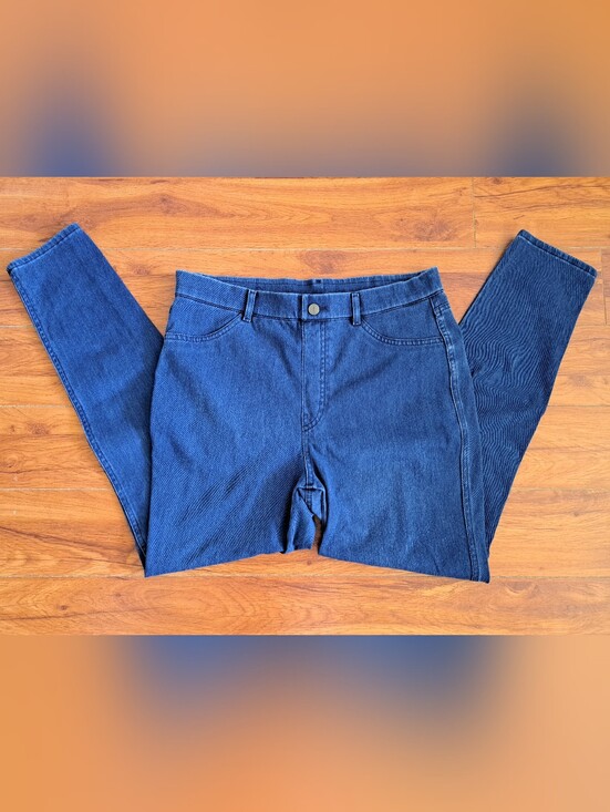 Uniqlo Denim - Clearance! Uniqlo Heattech Indigo Skinny Jeans